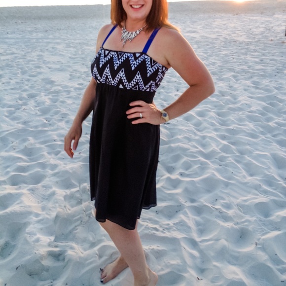 Crystal Vintage Look Necklace - Picture 3 of 4